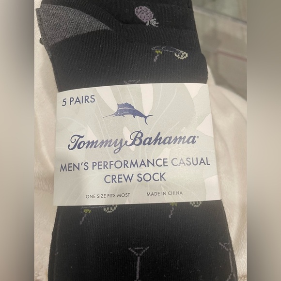 NWT 5 Pair Tommy Bahama Men
Performance Casual
Crew Socks Cool Max - Picture 1 of 8